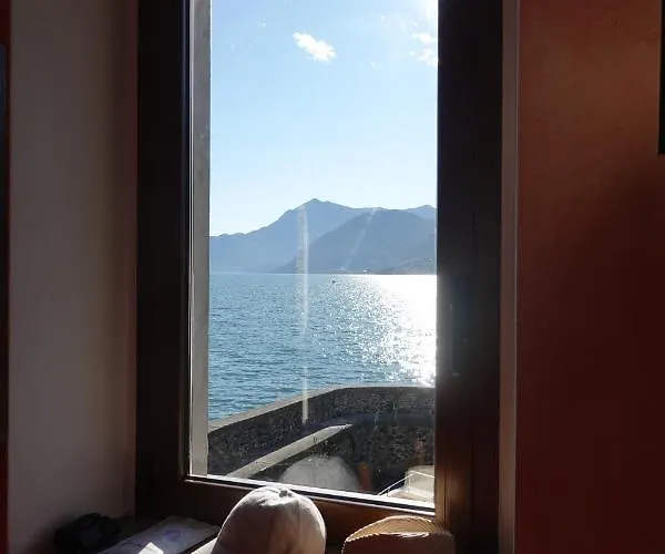 Casa Rosa Apartment Dervio