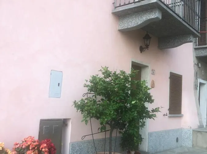 Casa Rosa * Dervio