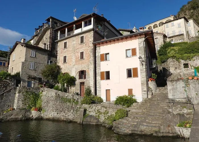 Casa Rosa * Dervio
